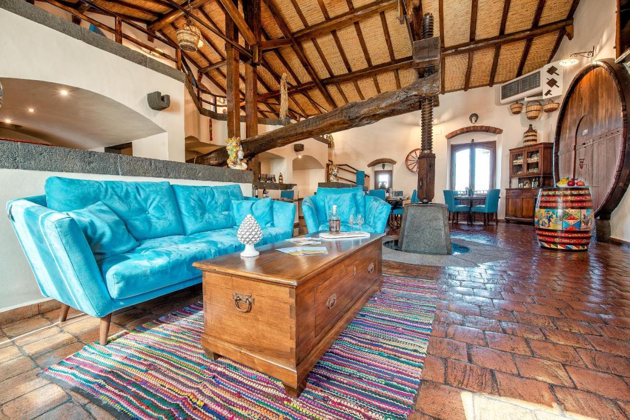 Etna Quota Mille Boutique Hotel, Typical Sicilian Food & Wine Randazzo Exterior foto