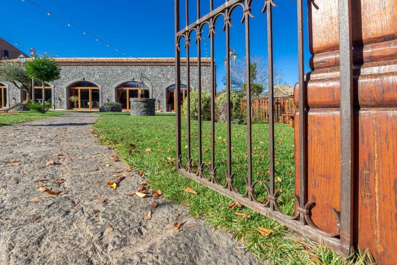 Etna Quota Mille Boutique Hotel, Typical Sicilian Food & Wine Randazzo Exterior foto