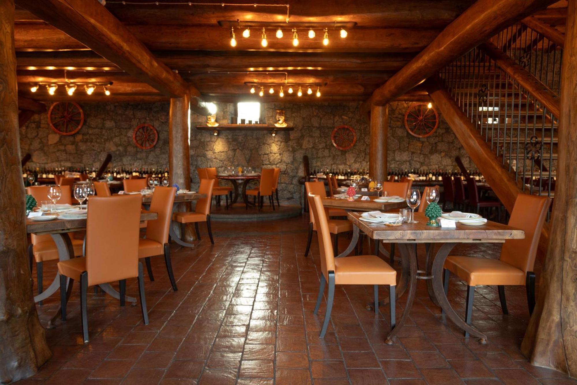 Etna Quota Mille Boutique Hotel, Typical Sicilian Food & Wine Randazzo Exterior foto